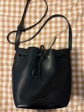 Mansur gavriel navy leather bucket bag
